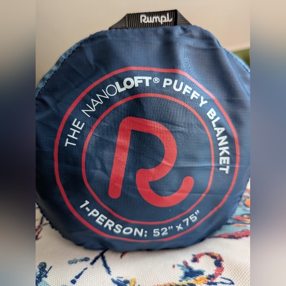 Rumpl Nanoloft Puffy Blanket - Picture 4 of 9